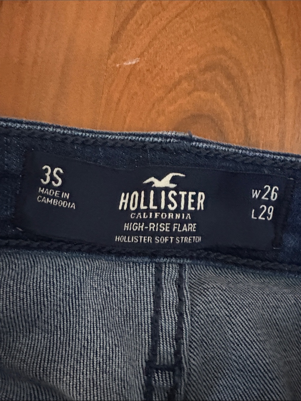 Hollister Flare Jeans - Picture 6 of 8